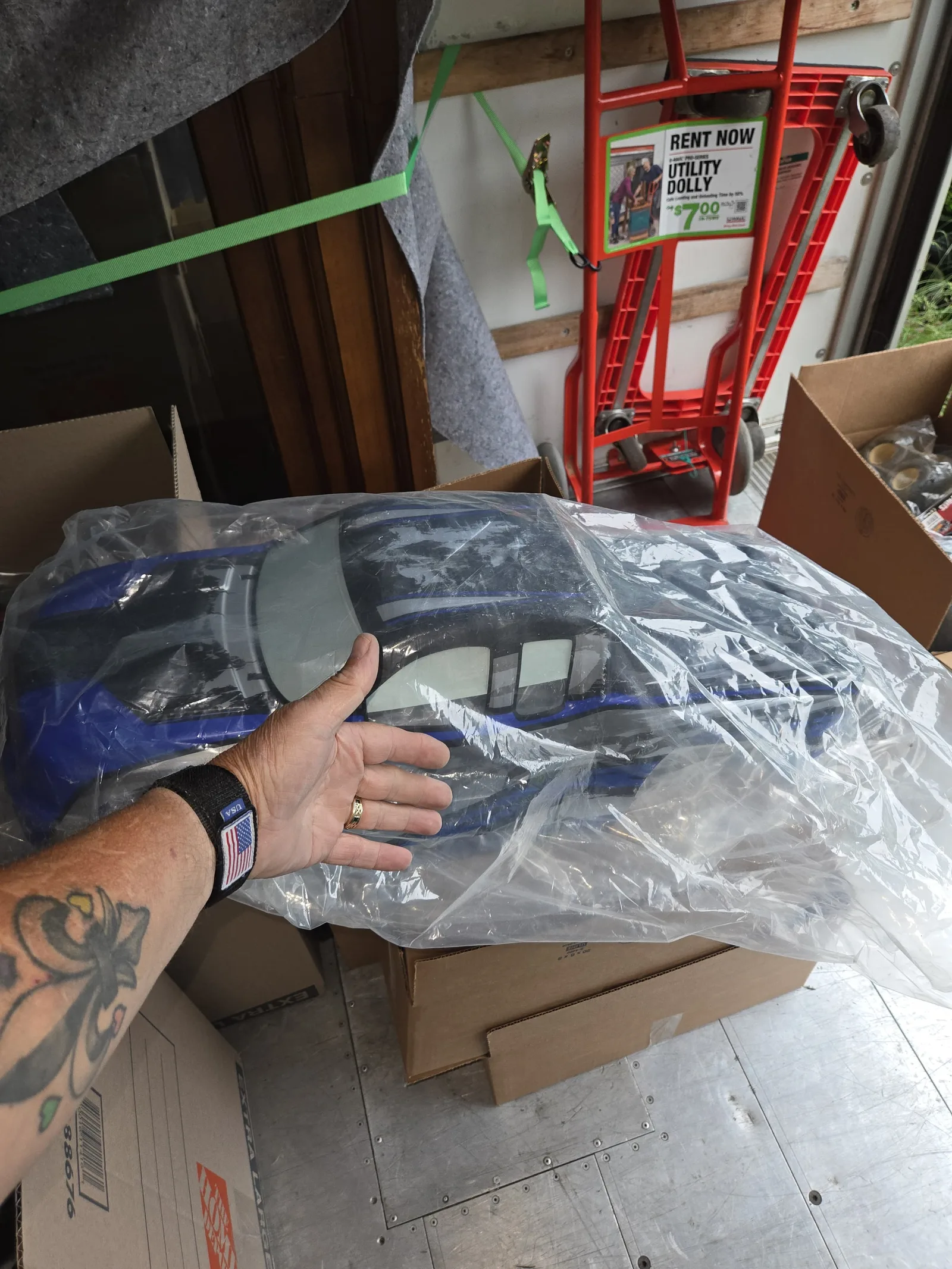 213 RC bodies cars with 275 parts of tires and wheels